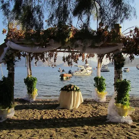 בקתה The Corsair *